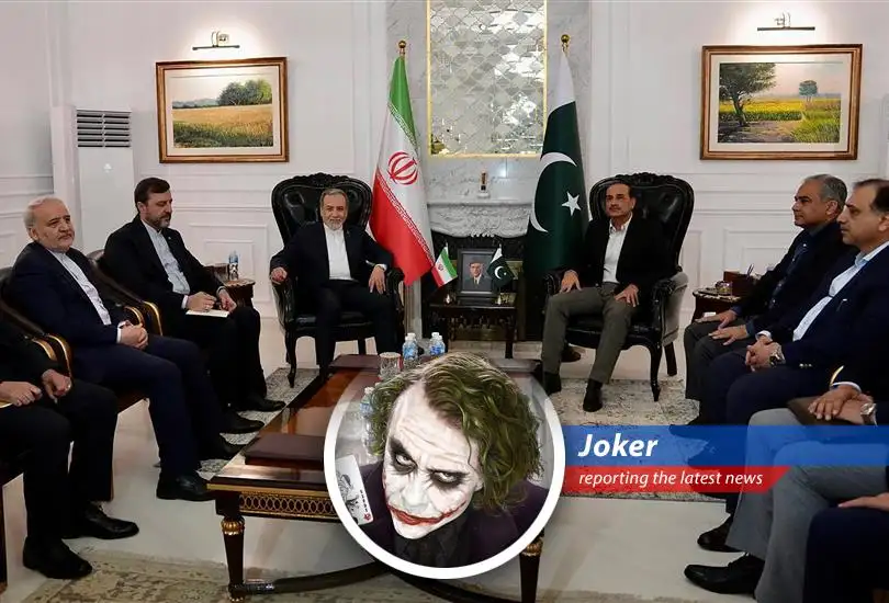 Iranian and US representatives attempt to negotiate amidst heightened tensions and economic sanctions.