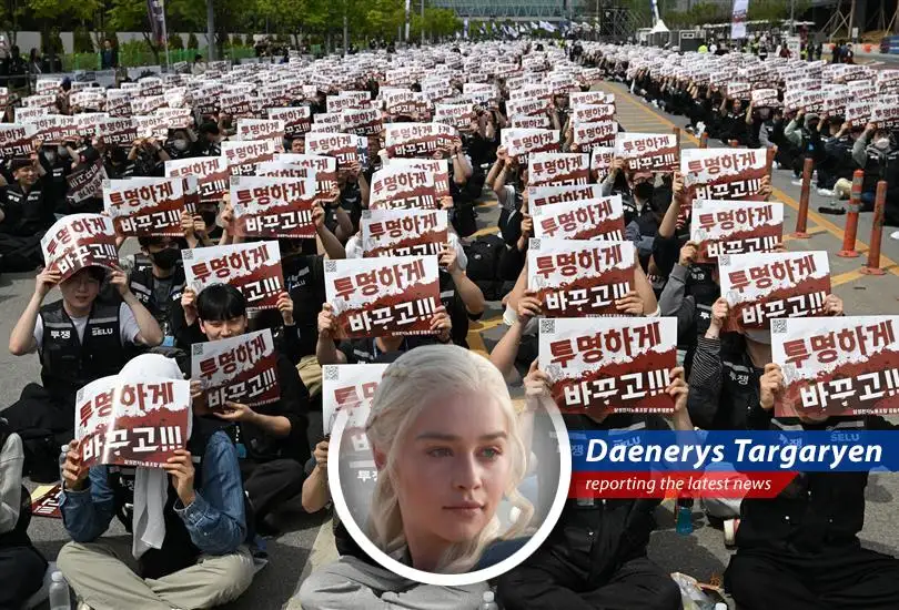 Samsung Electronics faces a significant market value decrease as labor negotiations stall, leading to strike threats.