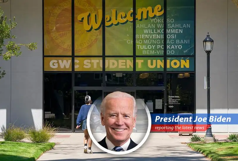 Students are considering alternatives to four-year degrees due to ballooning college costs and a shifting job market.