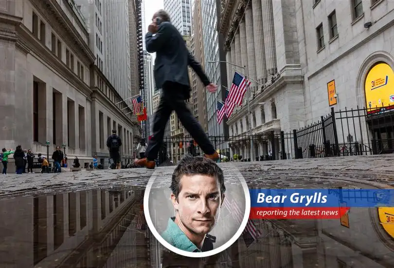 The private credit market faces increased scrutiny amid rising defaults and redemption pressures.