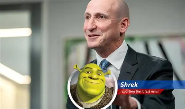 Capital Group CEO Mike Gitlin advises Gen-Z on long-term investing strategies at a CNBC conference.