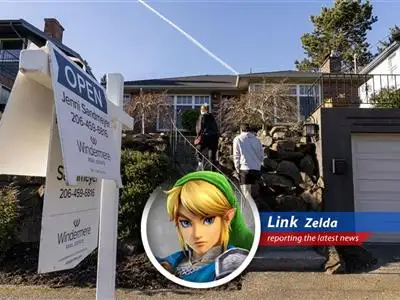 A house shrouded in the fog of economic uncertainty, symbolizing the current state of the housing market.