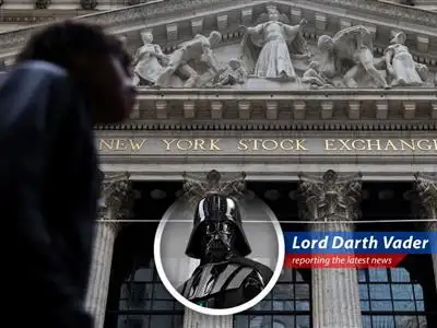 BlackRock adapts hedge fund tactics for ETFs, enhancing diversification in turbulent markets.