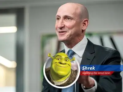 Capital Group CEO Mike Gitlin advises Gen-Z on long-term investing strategies at a CNBC conference.