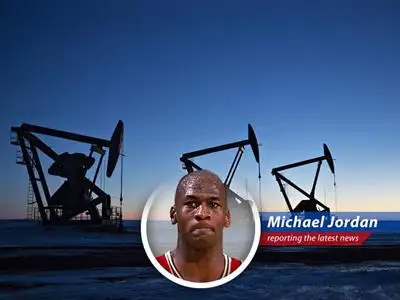 Crude oil prices rise amid Middle East tensions and declining inventories, signaling potential investment opportunities.