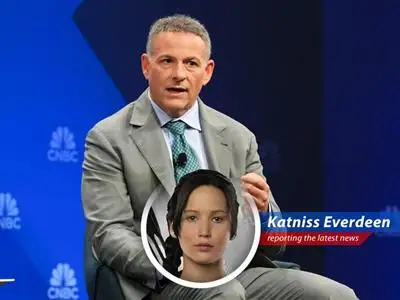 David Einhorn, Greenlight Capital founder, sees value in Peloton's potential turnaround despite recent market struggles.