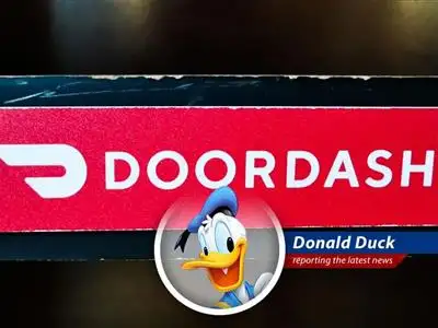 DoorDash stock experiences volatility, but analysts maintain a positive outlook on the company's future.