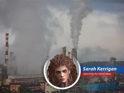 Economic indicators in India reflect a mixed performance, with global uncertainties impacting domestic growth.