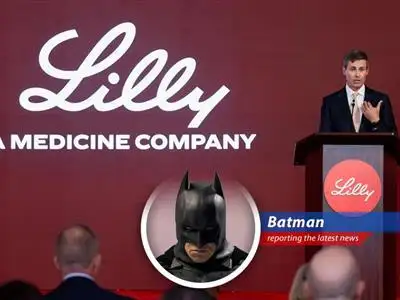 Eli Lilly's Foundayo pill bottle, symbolizing a new era in oral GLP-1 therapies