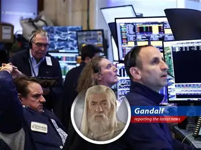 Jim Cramer's Investing Club members analyze market trends during a CNBC 