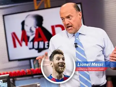 Lionel Messi dives into the world of market analysis and earnings reports with CNBC's Jim Cramer image