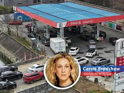 Long lines at gas stations in China as drivers rush to fill up before a price increase takes effect.