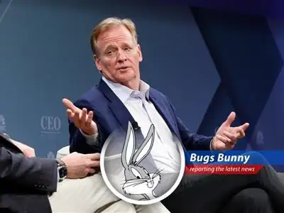 NFL and CBS executives discuss terms for the renewal of Sunday afternoon games broadcasting rights.