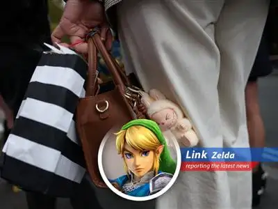 Pop Mart's dependence on Labubu and investor doubts about new character success trigger a significant stock sell-off.