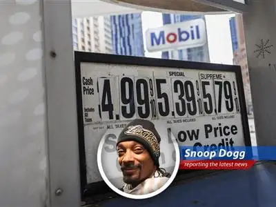 Snoop Dogg weighs in on rising gas prices and the political blame game.