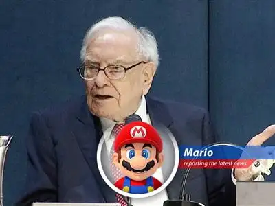 Warren Buffett overseeing Berkshire Hathaway's portfolio adjustments in Q4 2025.